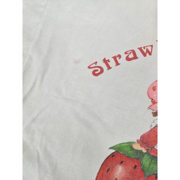 Vintage Y2K 2003 Strawberry Shortcake graphic T-shirt by Wish MFG - Picture 8 of 9